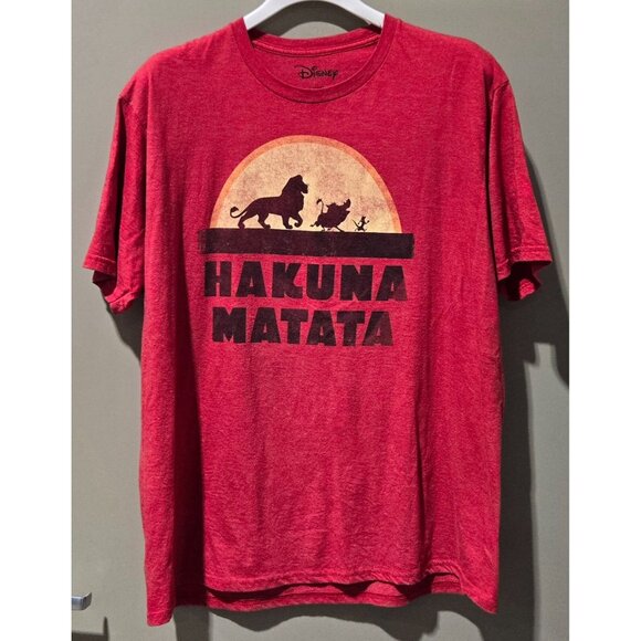 Disney's The Lion King Dark Red HAKUNA MATATA Distressed Graphic Tee -- Men XXL - Picture 1 of 6
